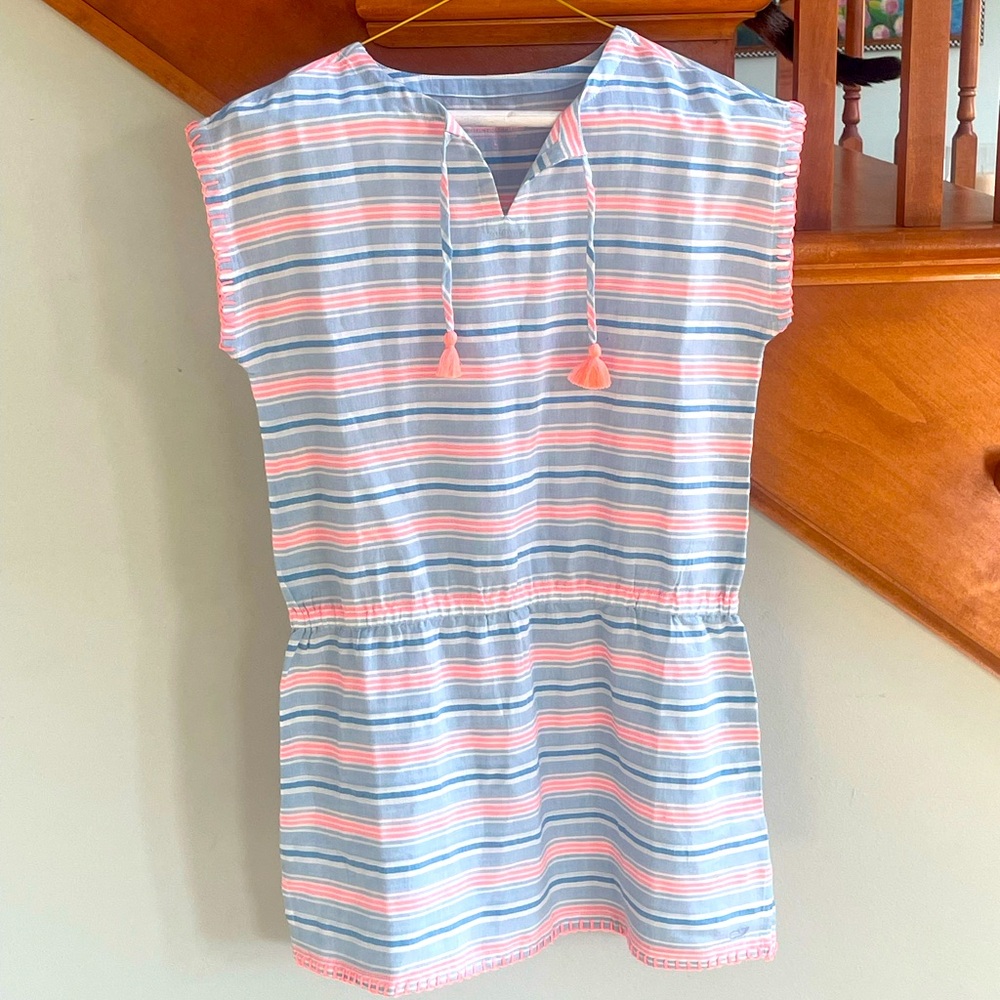 Never worn vineyard vines, cover-up/beach dress. kids size large.